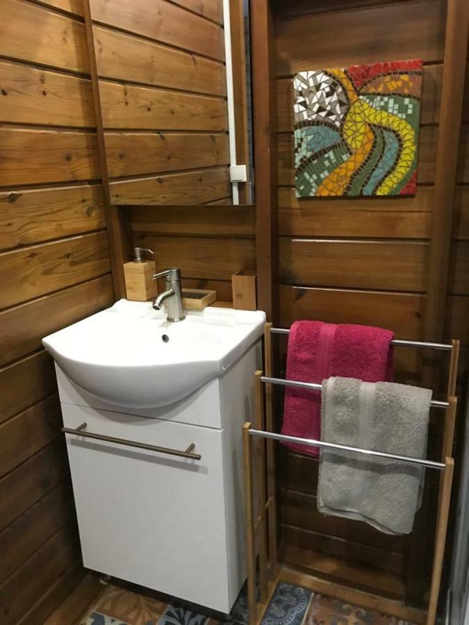 Charmant Bungalow Au Coeur De L'Ile Baie-Mahault Esterno foto