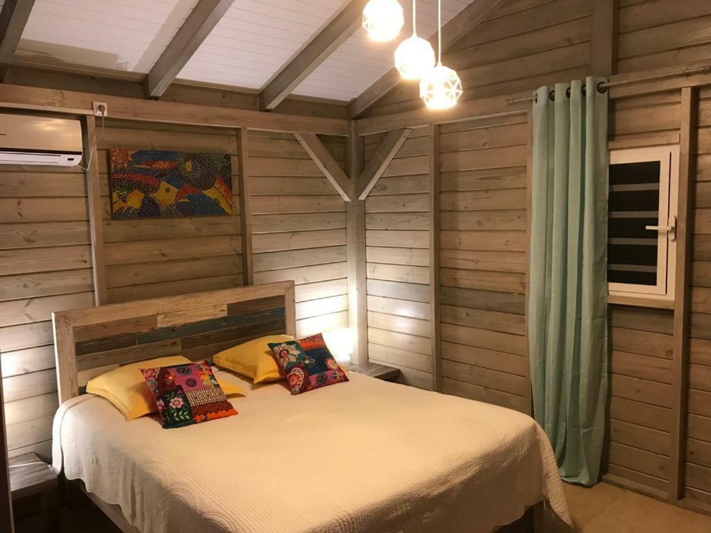 Charmant Bungalow Au Coeur De L'Ile Baie-Mahault Esterno foto